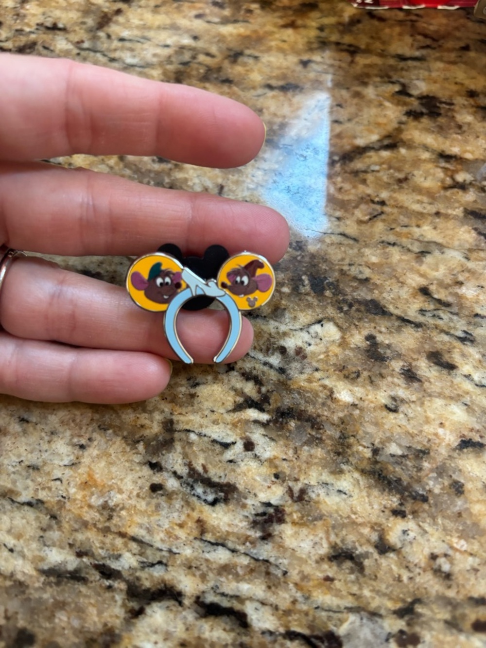 Disney Pin - Mickey Ears Jac and Gus Chaser